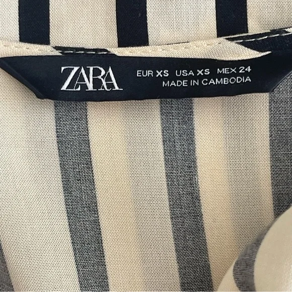 NWT 🆕 - Zara Stripes + Polka Dots Silky Wrap Front Asymmetrical Blouse - XS - Picture 8 of 8